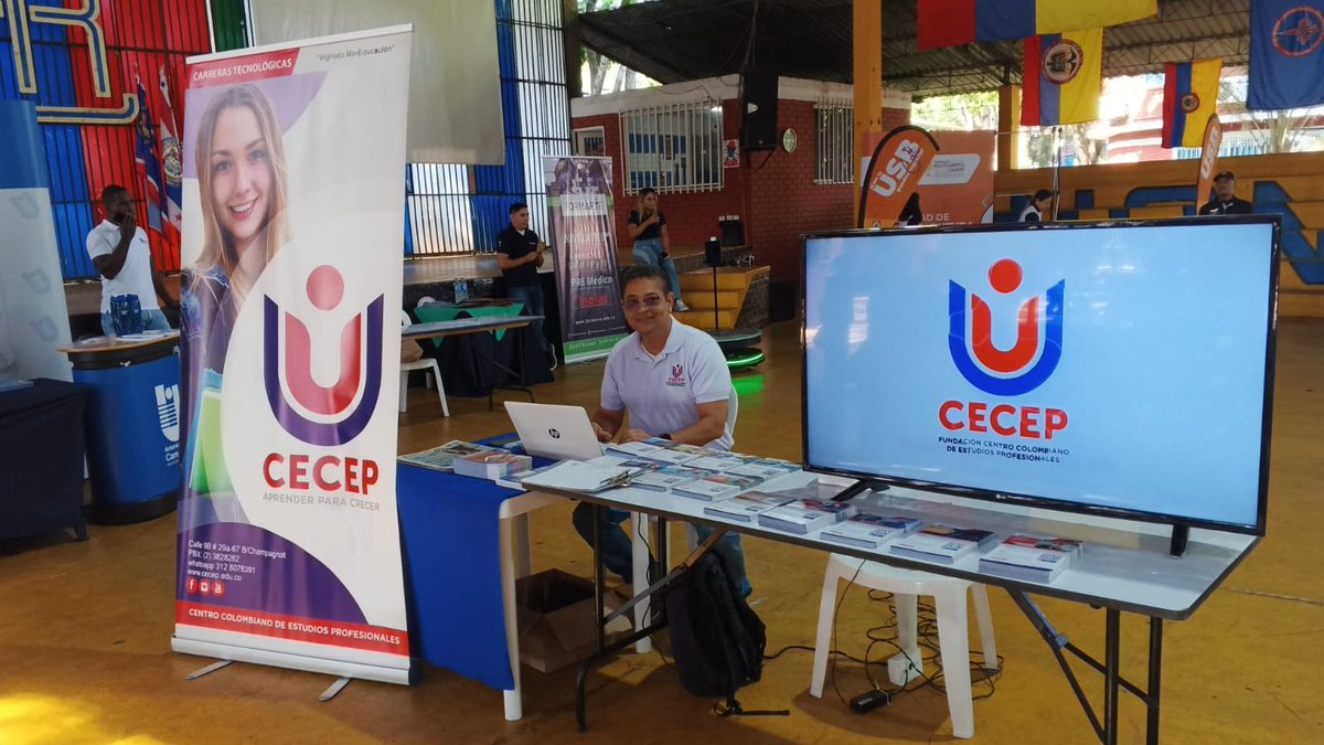 fcecepoficial's tweet photo. El @fcecepoficial está en la Feria Educativa Eduka del @Diarioccidente presentándole a los jóvenes alternativas para alcanzar sus metas académicas a corto plazo.
#FCECEP #CaminandoHacemosCamino #Cecepienses #EdukaCali2023 https://t.co/Rcphev5DLk