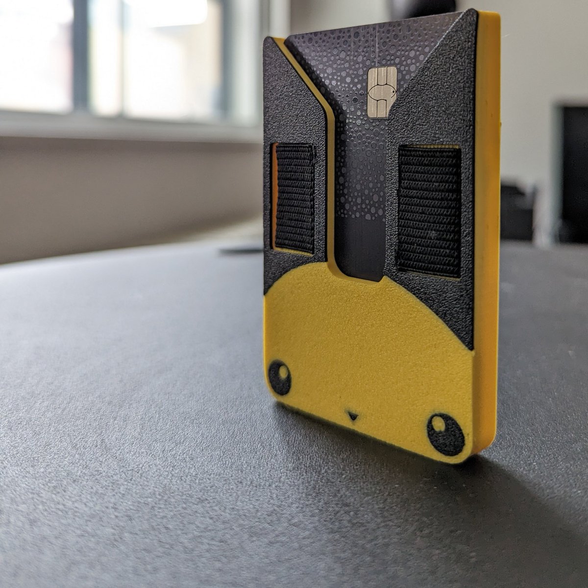 prashmakes's tweet image. When I gifted my friend a yellow version of my wallet, she said it reminded her of Pikachu, so when I got my first multi-material 3D printer, the @snapmaker J1, I knew what I had to do..
#snapmaking #multicolor3dprinting