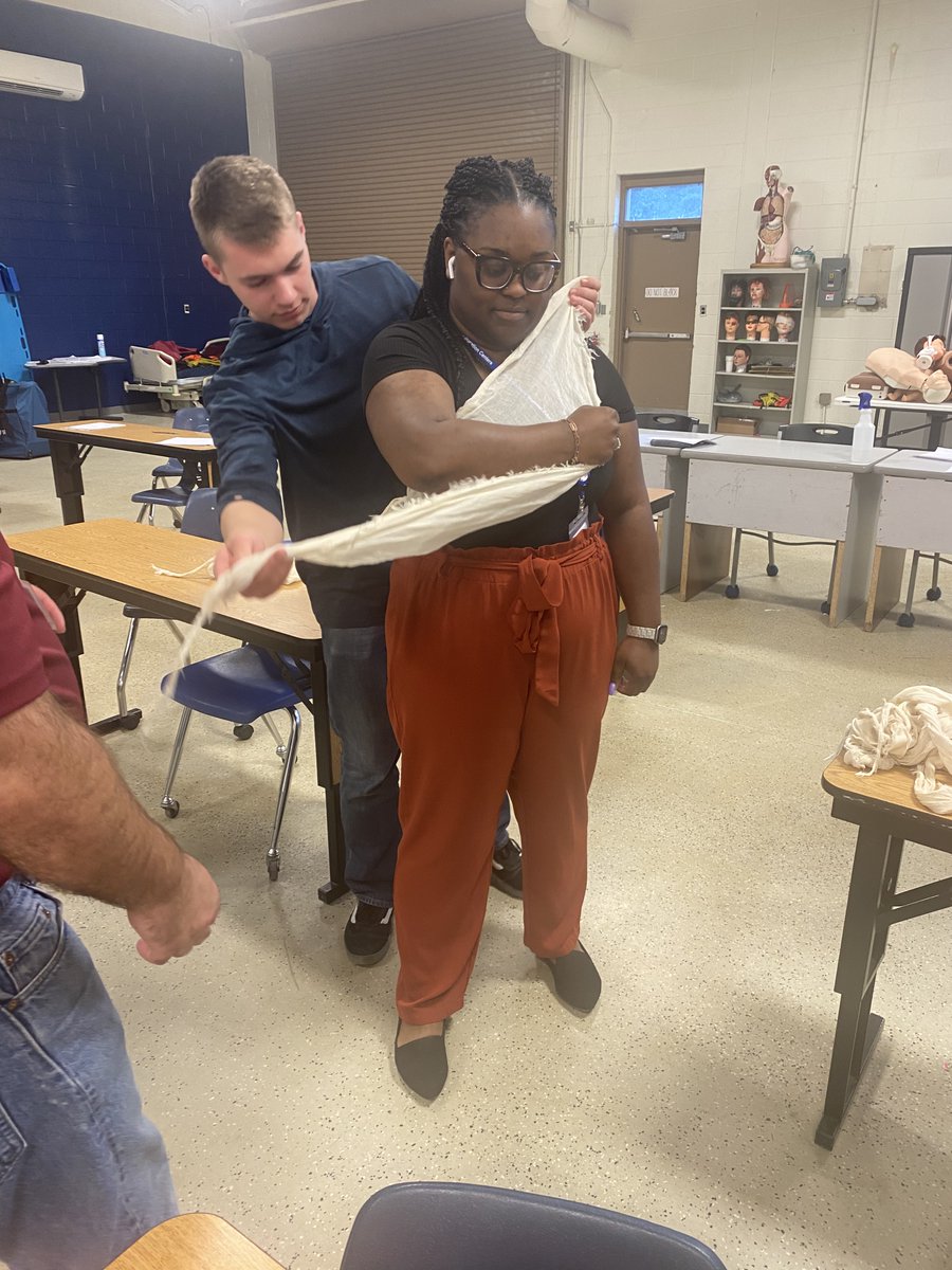 NHREC_CFAAT's tweet photo. Our EMT students were able to practice some skills on Ms. Wilson during class this week. We are always grateful for an opportunity for students to show off their skills.
For more information feel free to reach out at 757-766-1101
#WeAreNewHorizons #BoldlyGoing #CFAAT #EMT https://t.co/1MnSY9K9RN