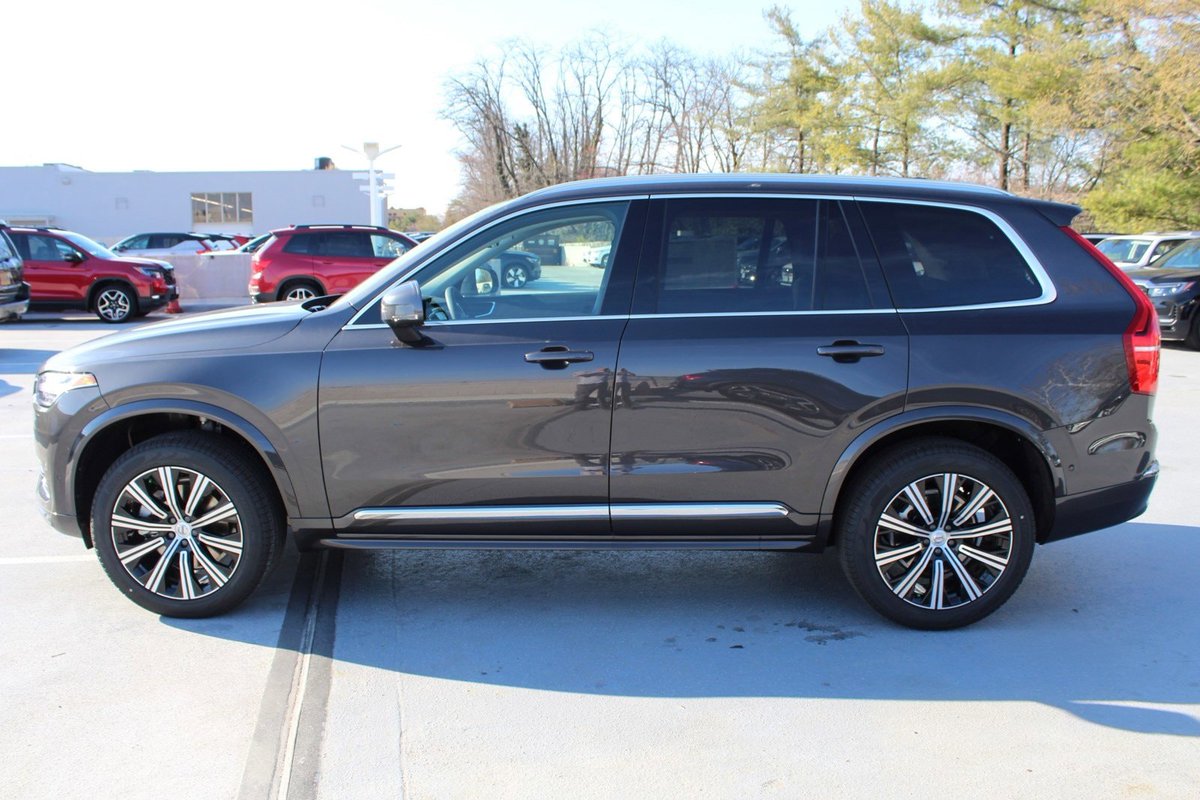 FairfaxVolvo's tweet photo. Go the extra mile - no plug required. This New 2023 Volvo XC90 Mild Hybrid recovers energy produced when braking and stores it in a 48V battery. When this energy is used, fuel consumption and tailpipe emissions are both reduced.

Learn more: https://t.co/B1eKkqsqAw

#volvo #xc90 https://t.co/m3W83Y8ZWr