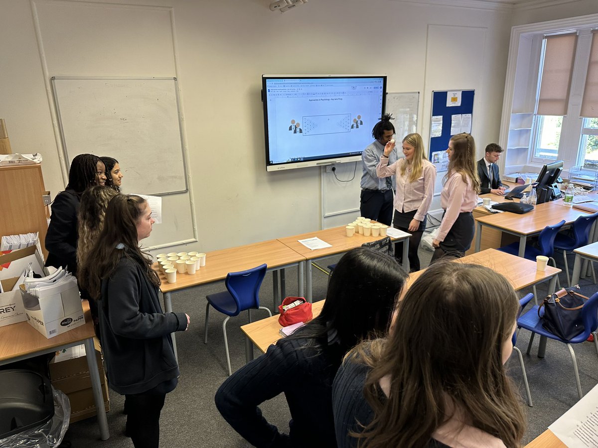 HolyportPsych1's tweet photo. Approaches Key Term Pong to kick off the revision schedule for Year 13! 
Pleased to say the question answering ability far outweighed the throwing ability! 🏓 https://t.co/JRpgDpqVgq