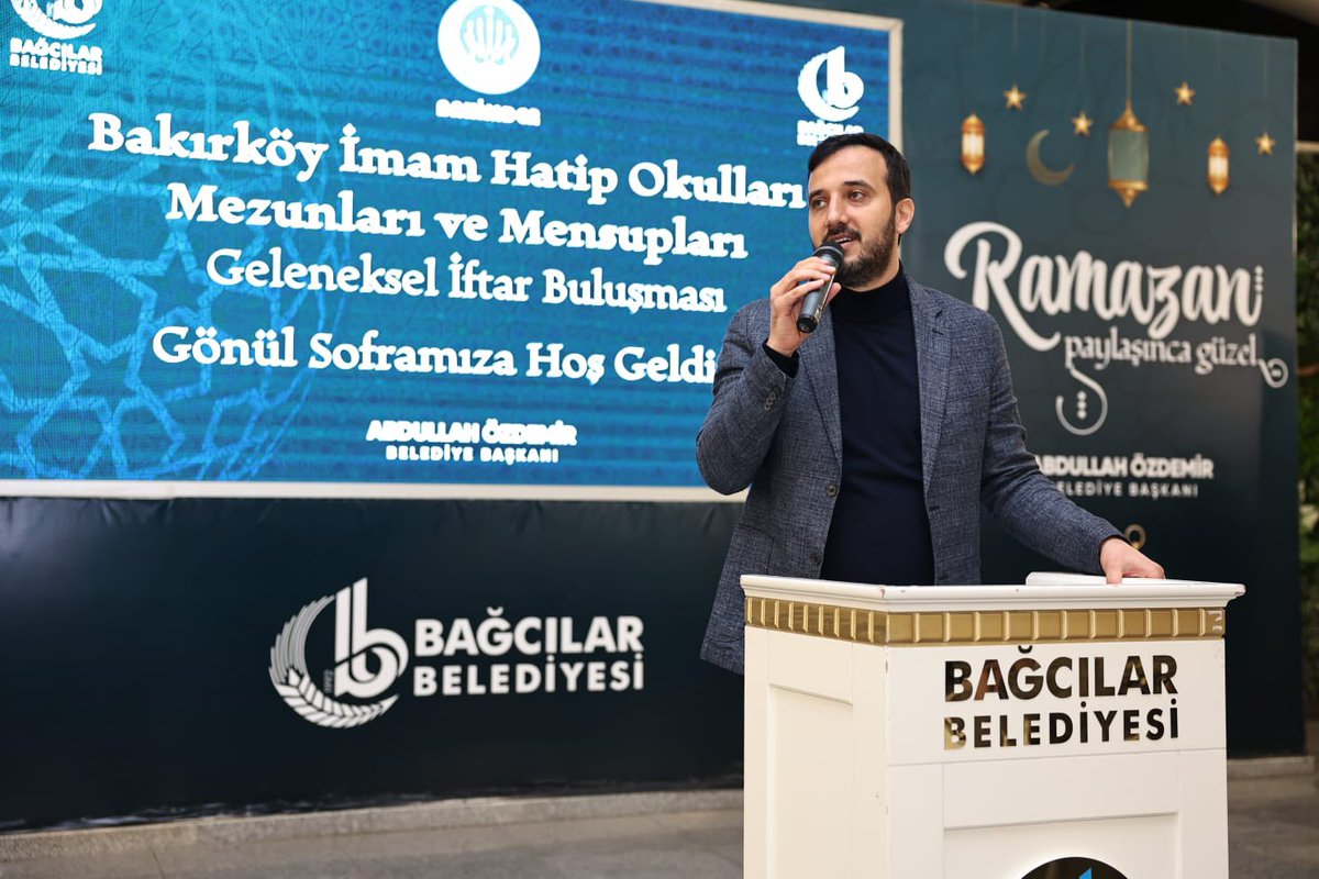 abdullahozdemir's tweet photo. Gönül soframızda bu akşam Bakırköy Anadolu İmam-Hatip Lisesi mensupları ve mezunlarını ağırladık. 🤝

Birliğimiz, beraberliğimiz daim olsun. 

📍Kadir Topbaş Halk Sarayı https://t.co/PeXTLQHzad