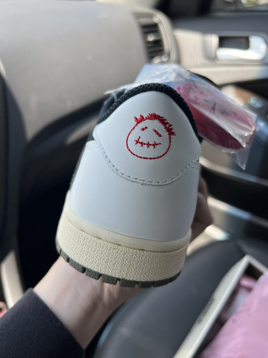 _jessssrn's tweet photo. I heard these drop next week? 🤣 https://t.co/LS8BC194cm