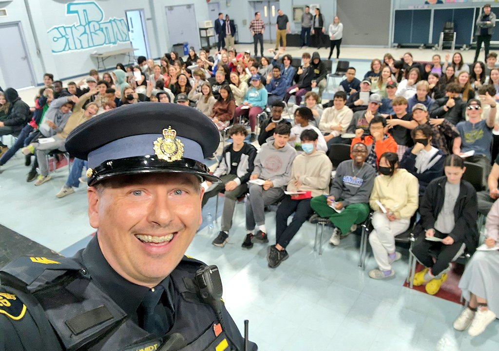 OPP_HSD's tweet photo. Fun times at "Career Day" looking for the next recruits @TDChristian 
#BestJobEver https://t.co/ocjwcyHY01 https://t.co/RgIx3hDpRe