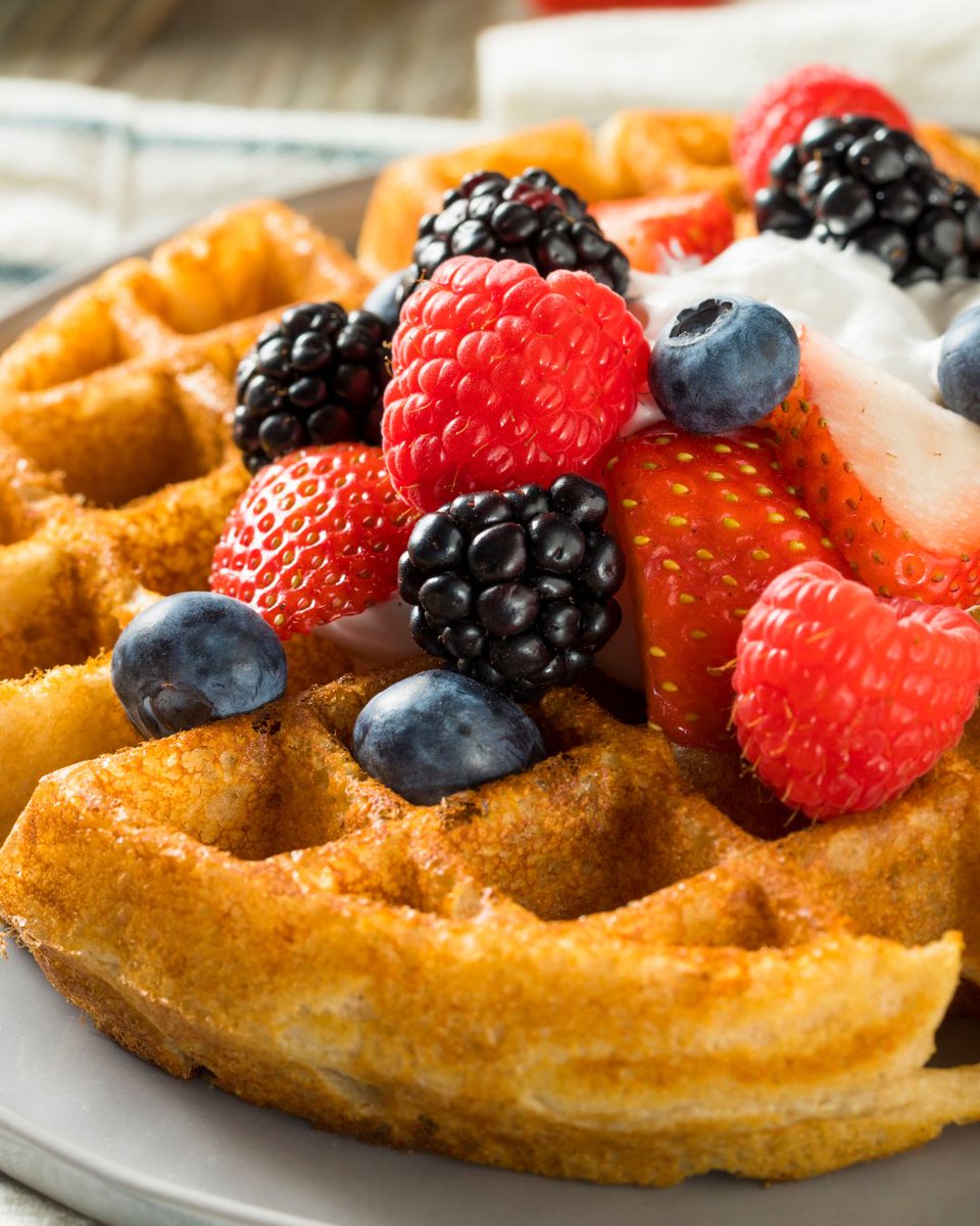 Make the most of May at RBG! #WhatsON:
🎭 <a href="/totteringbiped/">TotteringBiped TBT</a> Searching for Marceau: May 4, 5, &amp; 7
🍳 Mother's Day Brunch: May 14
+ so much more! rbg.ca/events

RBG Members, your pre-sale for these two events is on now! Public sale begins Thursday, April 20, 11 a.m.