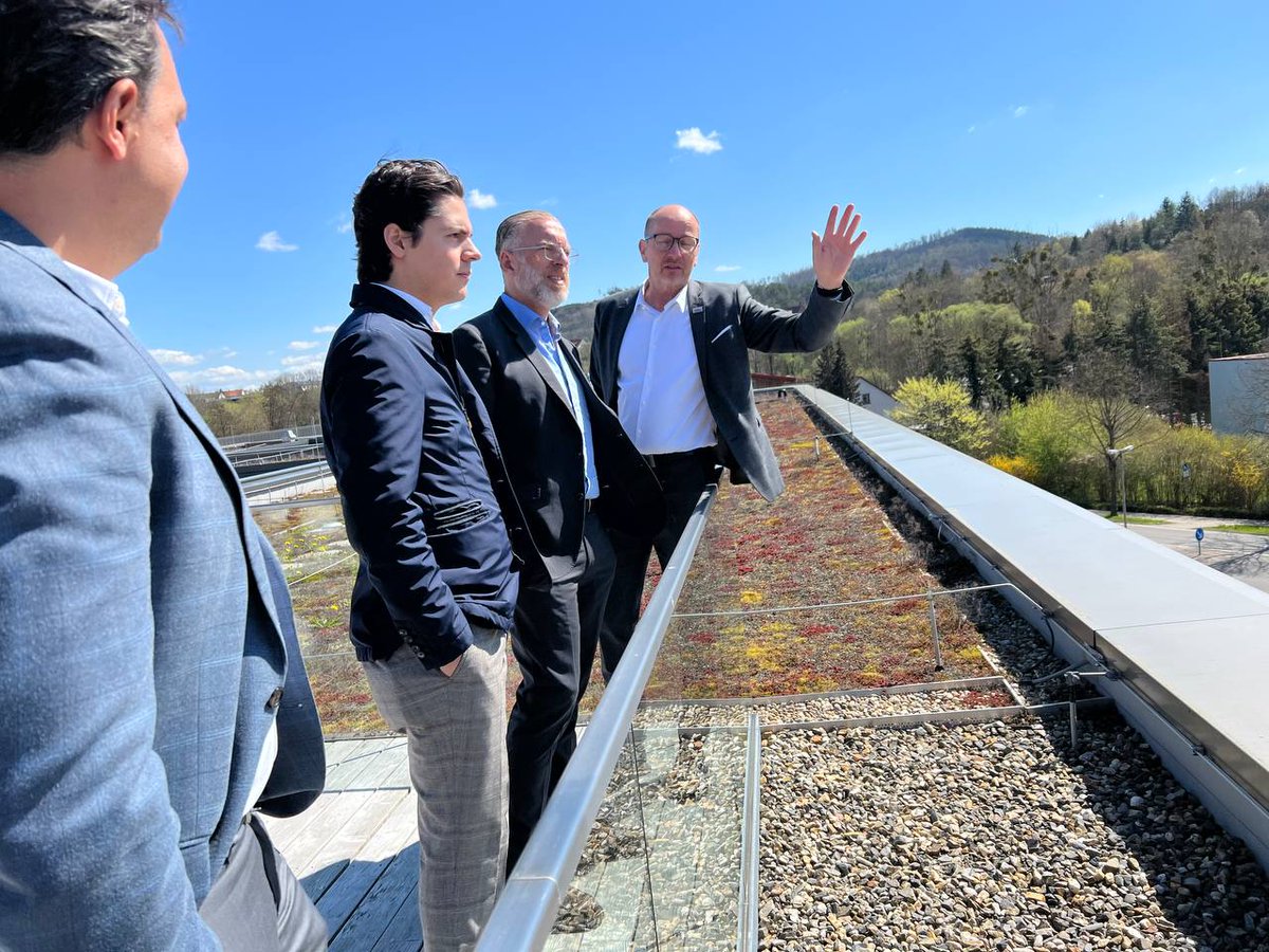 pinformativomx's tweet photo. Anuncia #WIKUS #inversión en #Querétaro.
✅ Empresa líder mundial en el sector de corte de metales. 
Conoce todos los detalles aquí:👇🏻
https://t.co/jYHU5wymgP https://t.co/Ec2QIEwoFd