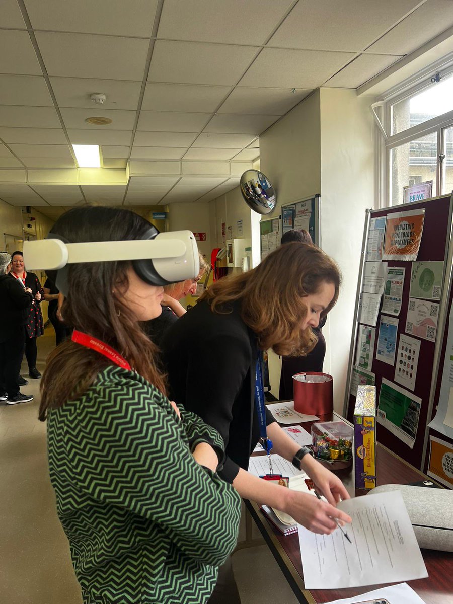 AnneMarieCasey1's tweet photo. Happy #HSCP day to all the wonderful people we get to work with @CHI_Ireland The Psychology Dept loved meeting new and familiar staff parents and young people today #orthopaedic #rheumatology #CF #Diabetes #Cardiology #SickleCells #Neurology #Oncology #complexpain #VR #paediatric https://t.co/eApXjjxUs8