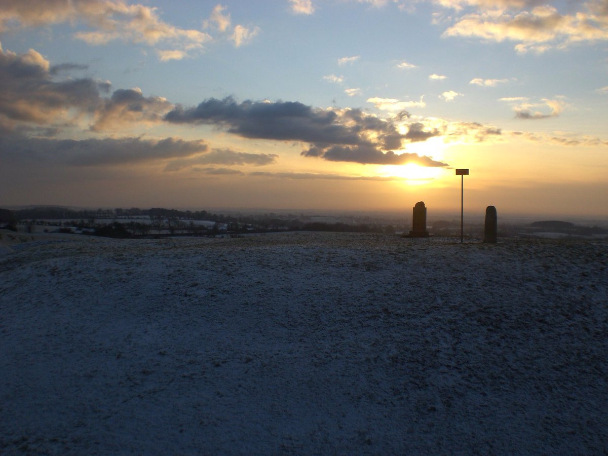 elsabeth99's tweet photo. @sleepinglunads Hill of Tara, Ireland https://t.co/PiJMiU15xD