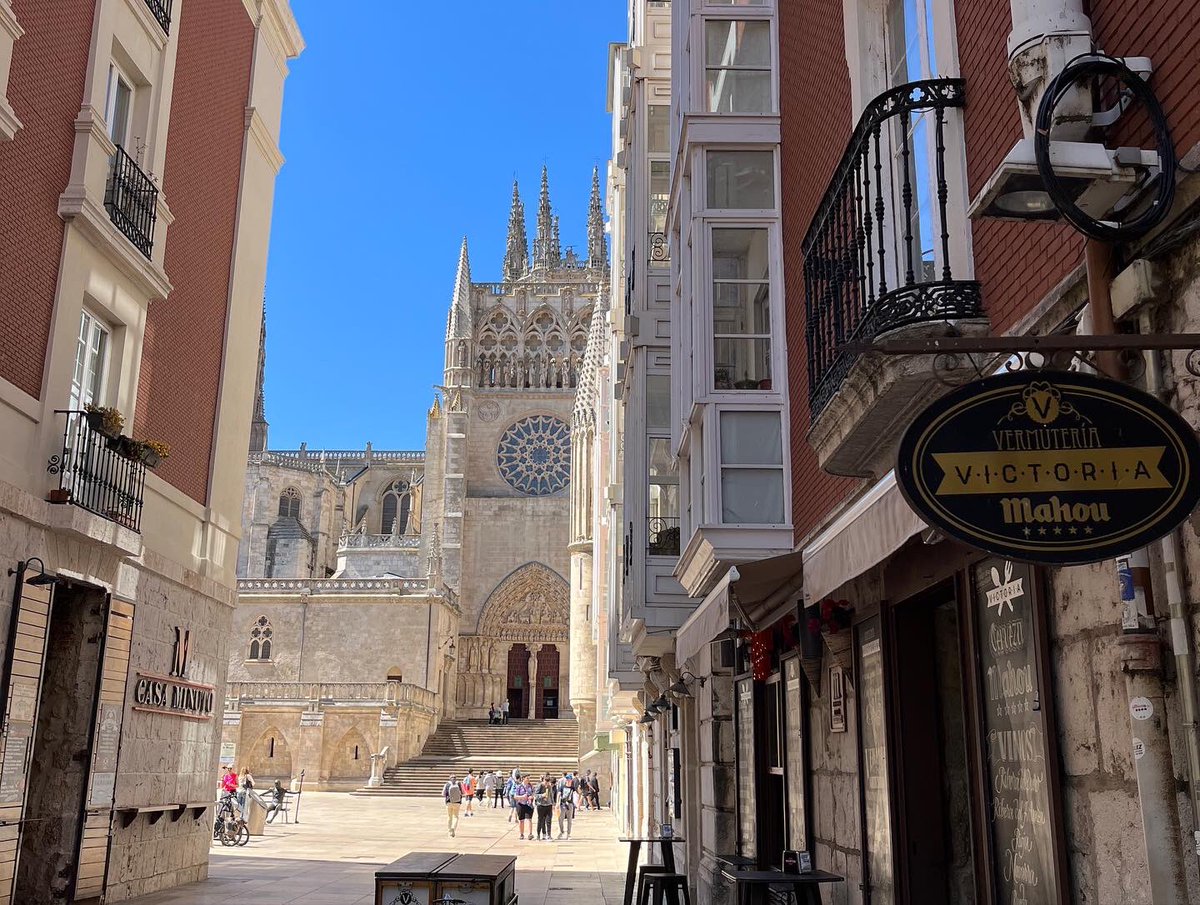 Pilgerurlaub's tweet photo. Burgos - schon auch nett hier. https://t.co/JU6k1P42LP