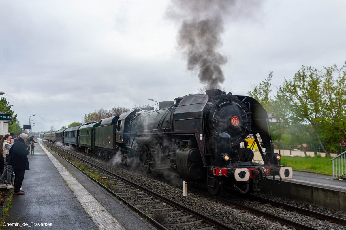 CheminTraverses's tweet photo. Samedi dernier 15 avril, circulait un train spécial entre #Toulouse et #Albi, opéré par l'Amicale du #Train #Historique de #Toulouse, avec la belle et impressionnante locomotive #Mikado #141R n°1126 de 1947 👴
L'occasion de se (re)plonger dans une époque aujourd'hui révolue 🚂🤩 https://t.co/KD0DkH5XcR