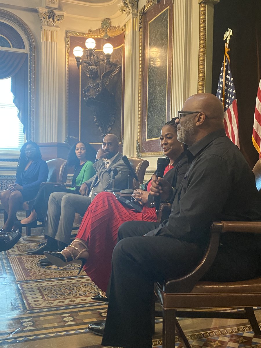 DCarnival46's tweet photo. Progress against cancer must be informed by the patients, caregivers, and families most affected by this disease. Today’s briefing by @NMQF reinforces the importance of direct, sustained collaboration with communities to take on and address cancer inequities. #CancerMoonshot https://t.co/uJ74dhfA8K