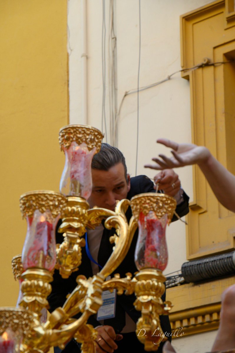servicioscofrad's tweet photo. Como siempre, ponemos punto y final a los días más bonitos de Sevilla con la @ResurreccionSev 
Gracias por dejarnos compartir con vosotros los últimos compases y la emoción de nuestra Semana Santa.

#semanasanta2023 
#semanasantadesevilla 
#chamorroservicioscofrades https://t.co/CVqo7qiZDZ