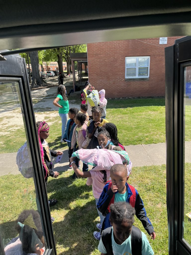 LitLimo's tweet photo. 1/2 of the kids at Hillside today!!! We ❤️books!!! @RPS_Schools @rps_libraries @JasonKamras @aasl https://t.co/Zaub1NHzTL