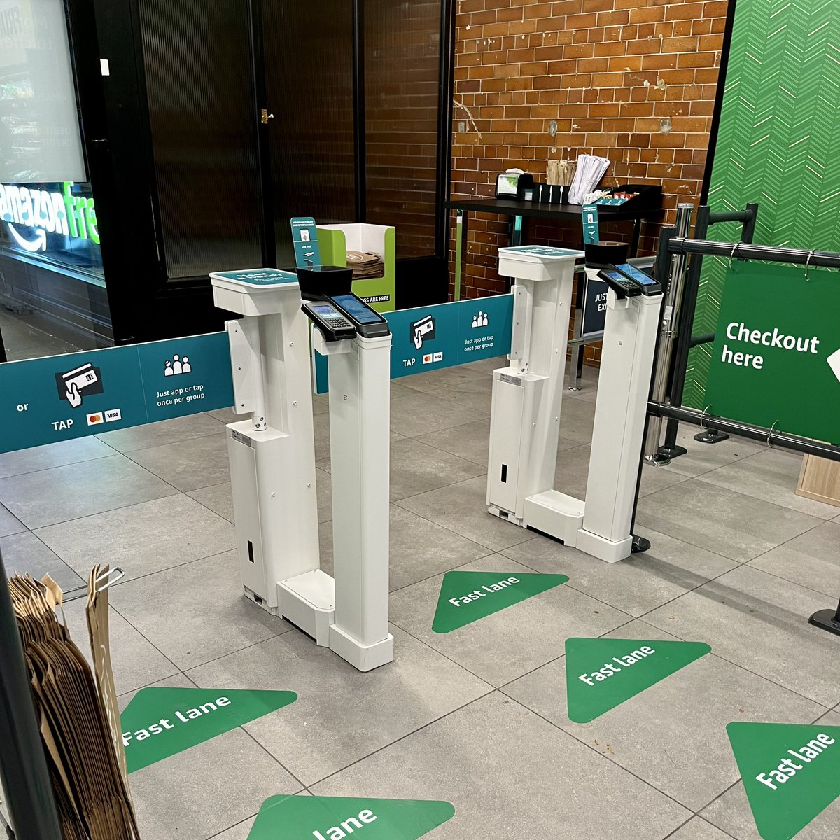 kientan74's tweet photo. As predicted, the fanfare relaunch of Amazon Fresh sans entry barriers in Islington has rapidly reverted to me being the only customer again.
Everything changes, but nothing changes! https://t.co/T9UL3vyKVy