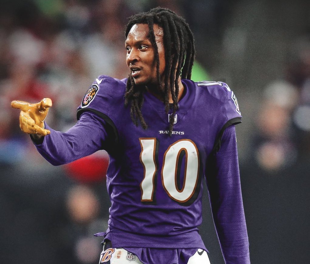 NewEraZach's tweet photo. OBJ, Bate, Hop

Lamar Jackson deserves this, we deserve this, make it happen. @Ravens https://t.co/z1vL5KXBuS