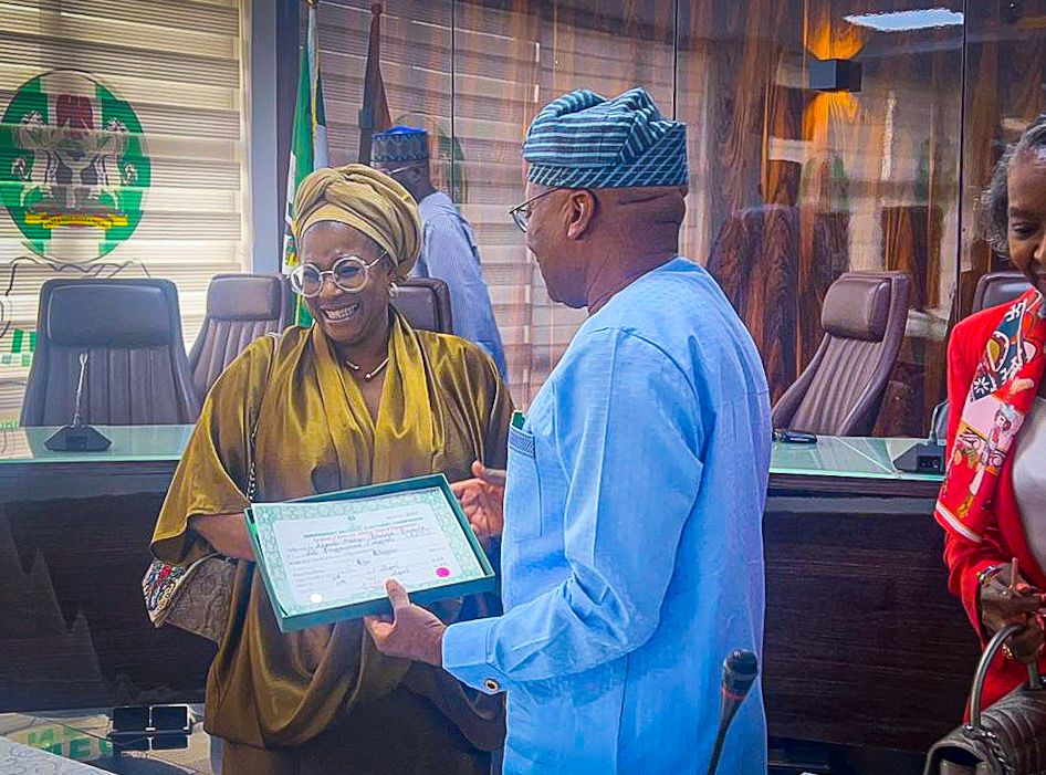 ToluSadipe's tweet photo. will continue to make. Thank you for making me the first female representative and the first returning representative of the APC in Oluyole. This is not an opportunity I take for granted. Please keep me  in your prayers https://t.co/CXqnX9iBz1