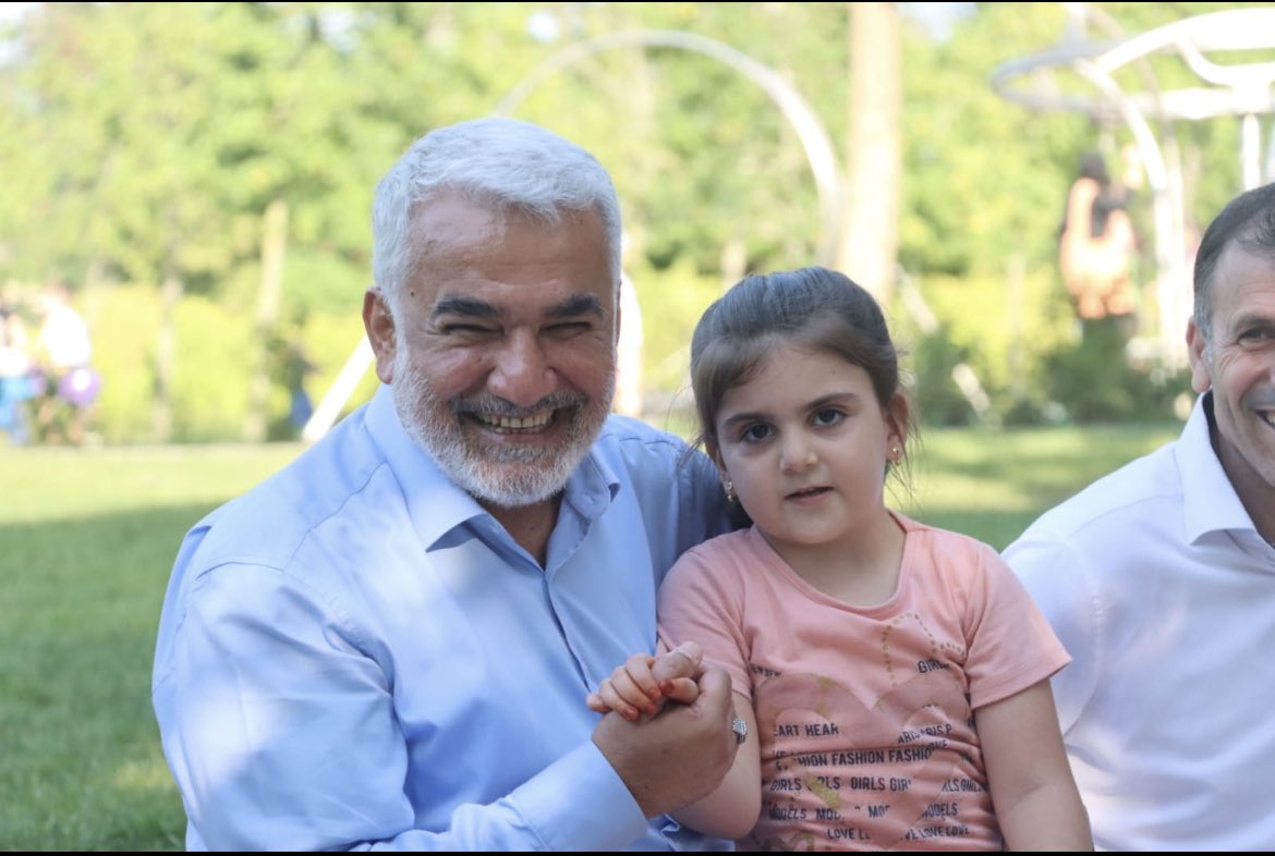 Yoruma Sayın Zekeriya Yapıcıoğlu'nun en beğendiğiniz fotoğrafını bırakın.