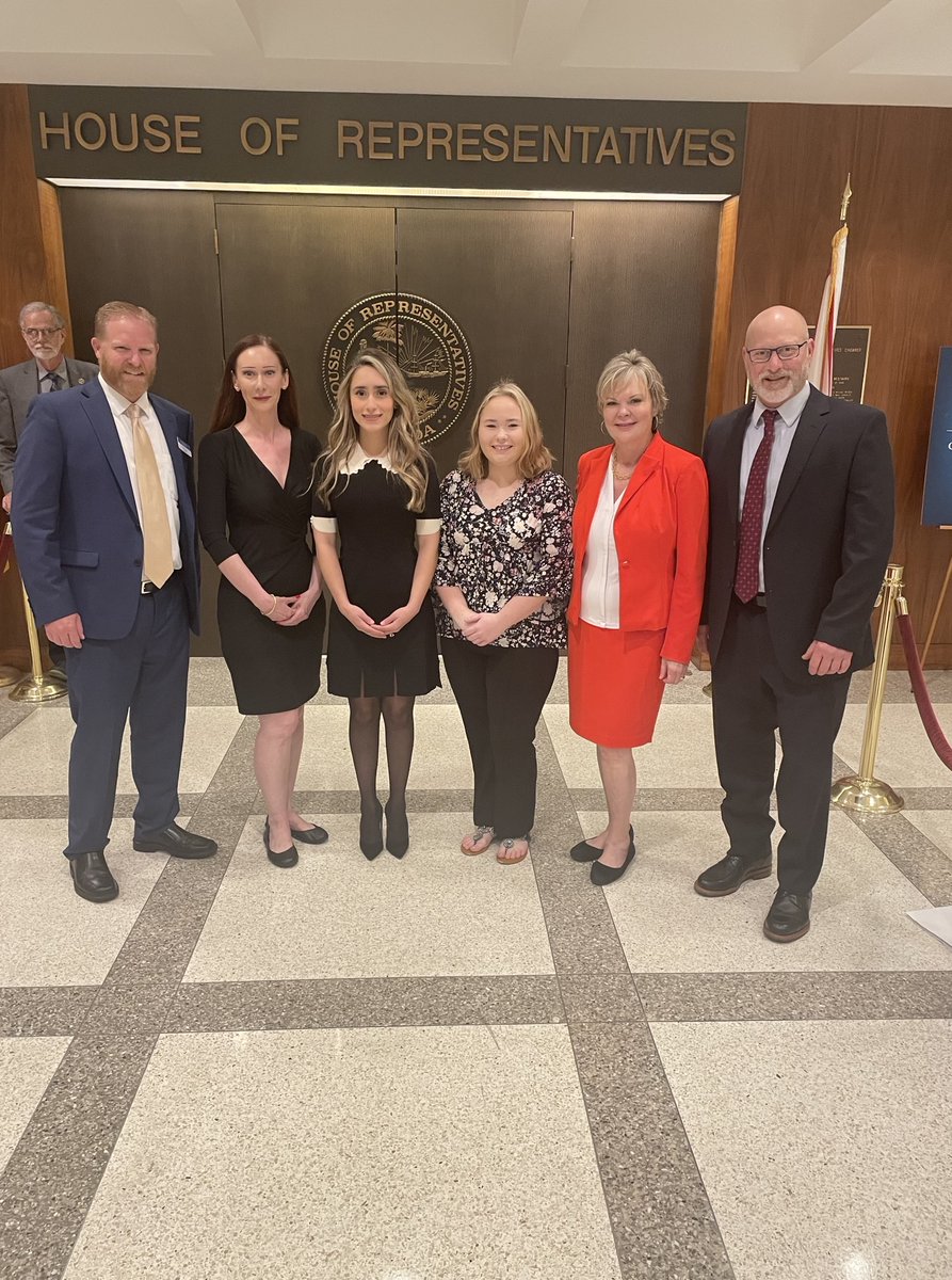 KeiserU's tweet photo. Thank you, Representative @carolina_amesty, for taking the time to meet with #TeamKeiser. Your support for Keiser University is sincerely appreciated!
#KeiserUDay https://t.co/aZ7yRpO481