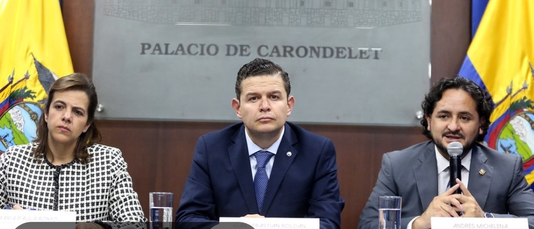 roquesumans31's tweet photo. #ProhibidoOlvidar 
Estos 3 MISERABLES también son responsables de la situación actual del país.Muy pronto estarán en la misma situación de su JEFE @Lenin.
¡SI ven las barbas de su JEFE rasurar, pongan las de uds a remojar!
#SinOdioPeroConMemoria https://t.co/gWSLJGzZnu