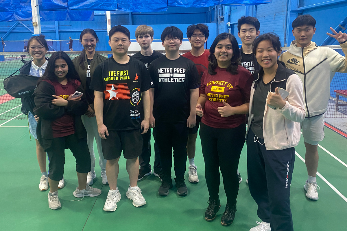 MetroPrepSports's tweet photo. The group was very successful in multiple divisions, taking home 3 silver medals and 1 bronze medal:
 🥈2nd Place - Girls Doubles (Naina M &amp; Maliha M)
 🥈2nd Place - Boys Doubles (Liam K &amp; Vincent W)
 🥈2nd Place - Girls Singles (Ruoyuan M)
 🥉3rd Place - Boys Singles (Justin W) https://t.co/Uap0TOv1di