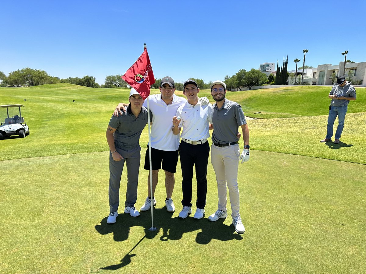 <a href="/DiegoAguilarMo1/">Diego Aguilar</a> 
<a href="/danypineda666/">Daniel Pineda</a> 
<a href="/pillomtzz/">pillomtz</a> 
<a href="/juanpablo_bece/">BC</a> 
<a href="/1MiguelArellano/">Miguel Arellano DL</a> 
<a href="/RicardoBSalinas/">Don Ricardo Salinas Pliego</a> tío Richie aparte te presumo que ayer mi amigo Diego Aguilar metió hole in one en Par 4 y por eso nos gustaría ir para celebrarlo viendo al campeón en VTA
#MexicoOpenGolf