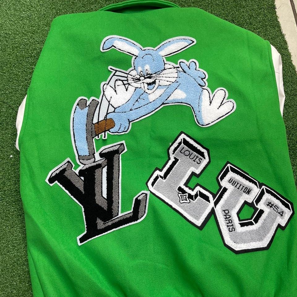 DesignerPlugZA's tweet image. Louis vuitton Leatherman jackets

For purchases DM or send me a message on whatsapp 0634193871

Delivery takes 1-3 days nationwide for R100 via Aramex

Cash on delivery in Sandton