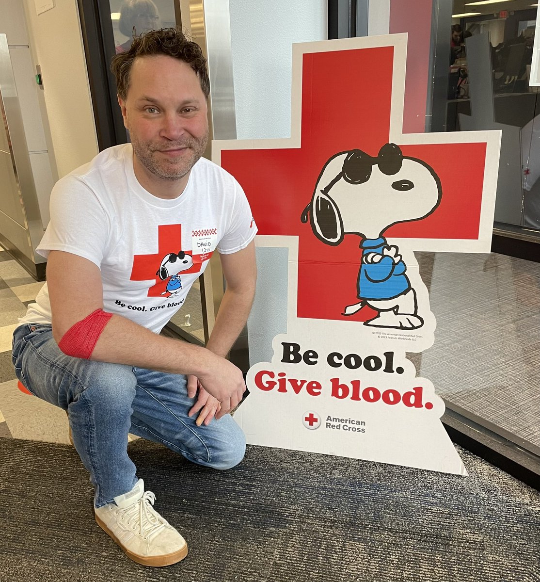 skaterdood76's tweet image. Be Cool. Give Blood. #redcrosssnoopy