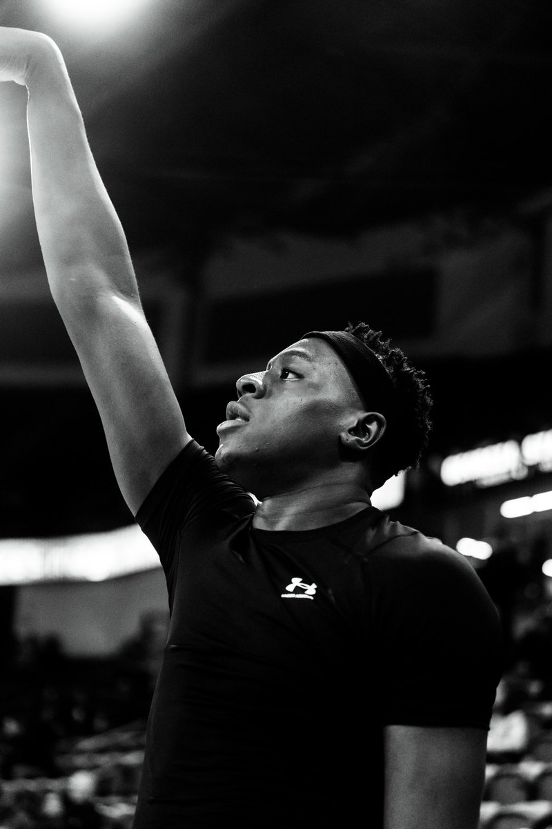 hooper4life19's tweet photo. Thank you Georgia State for lifelong bonds and amazing a ytwo years here 💙 https://t.co/2AYQ3Q9hmy