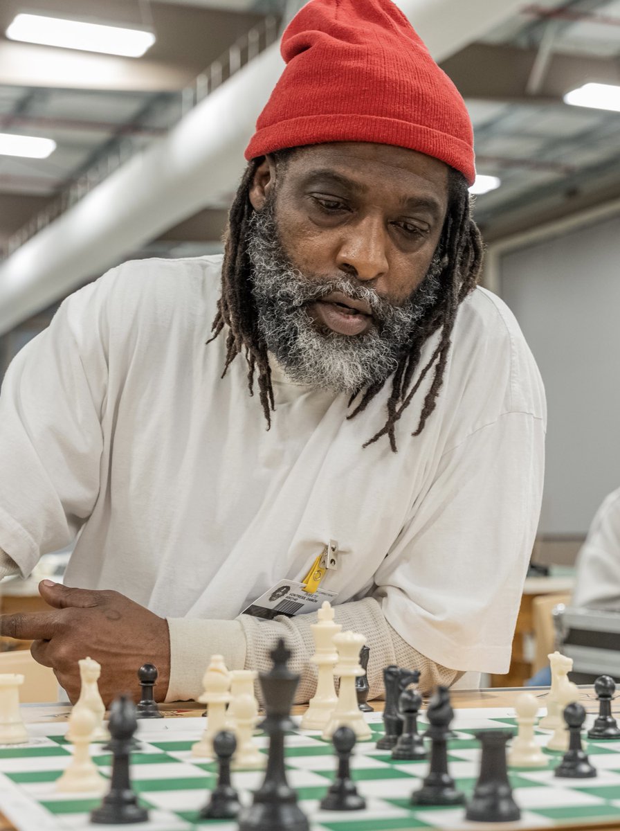 Chess is transforming prisons into college campuses — here’s how..

A thread….