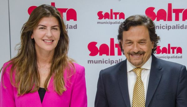 Gustavo Sáenz y Bettina Romero, con buena imagen en una encuesta nacional

eltribuno.com/salta/nota/202…