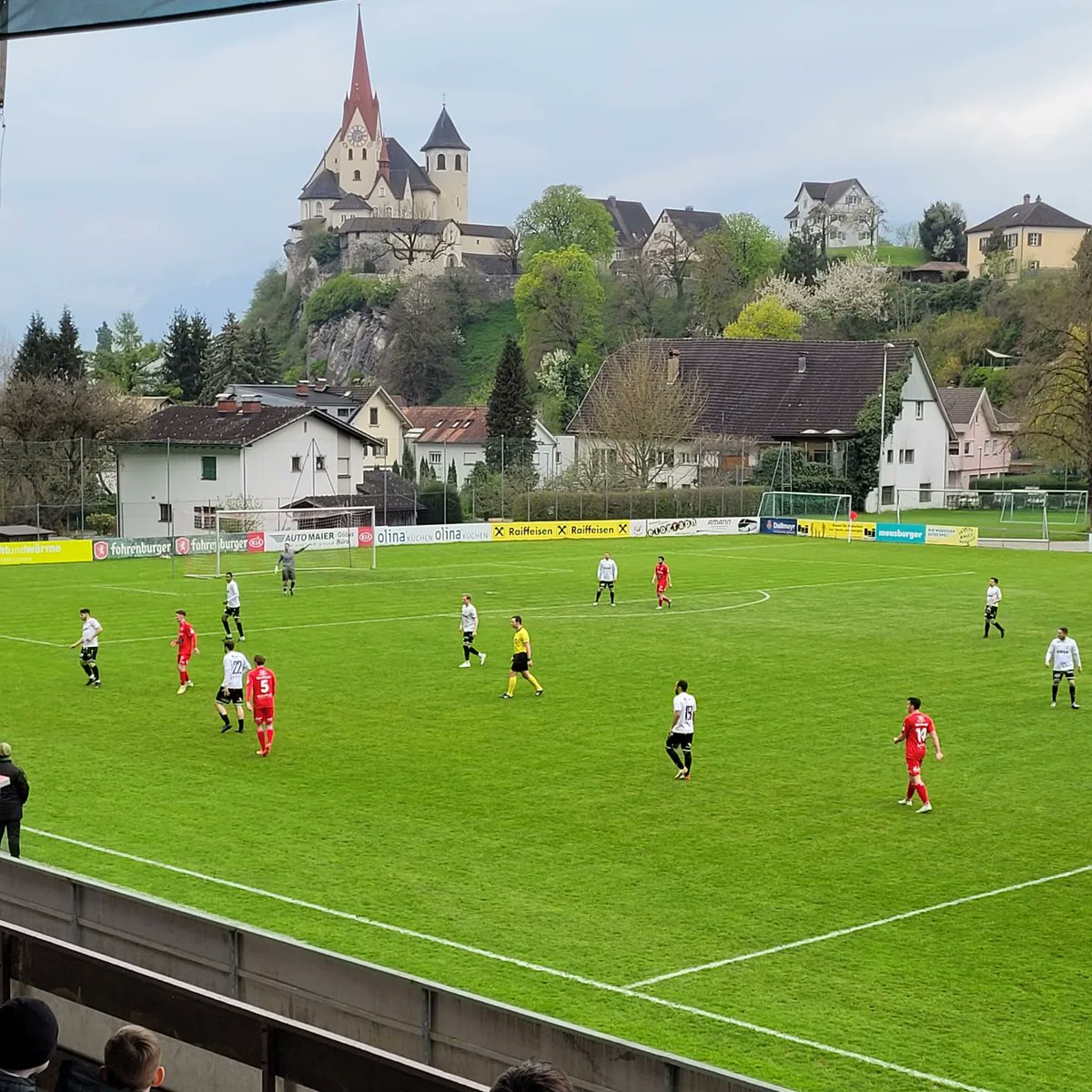 RaphaG1907's tweet photo. Rankweil, Vorarlberg 🇦🇹 

Eliteliga Vorarlberg 
FC Rot-Weiß Rankweil vs. FC Rotenberg 

#FCRotWeißRankweil #Rankweil #RWR #FCRotenberg #Rotenberg #Gastrastadion #EliteligaVorarlberg #groundhopping #groundhopper #thechickenbaltichronicles #fußball #football #soccer #calcio https://t.co/Aiww3vL2j4