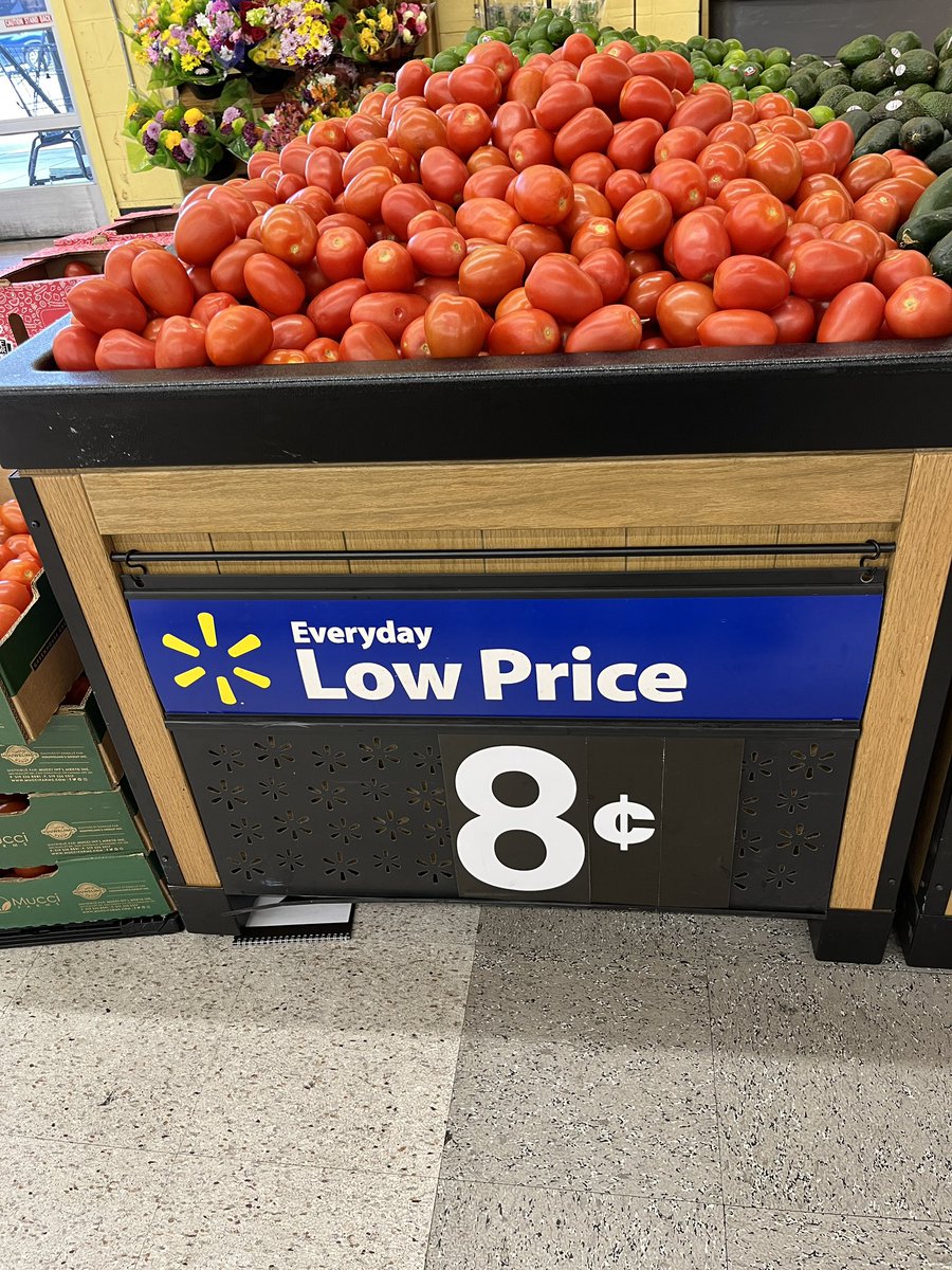 guywaters's tweet photo. @Walmart Is that 8¢ per pound or tomato? https://t.co/Z3aVbxwiSP