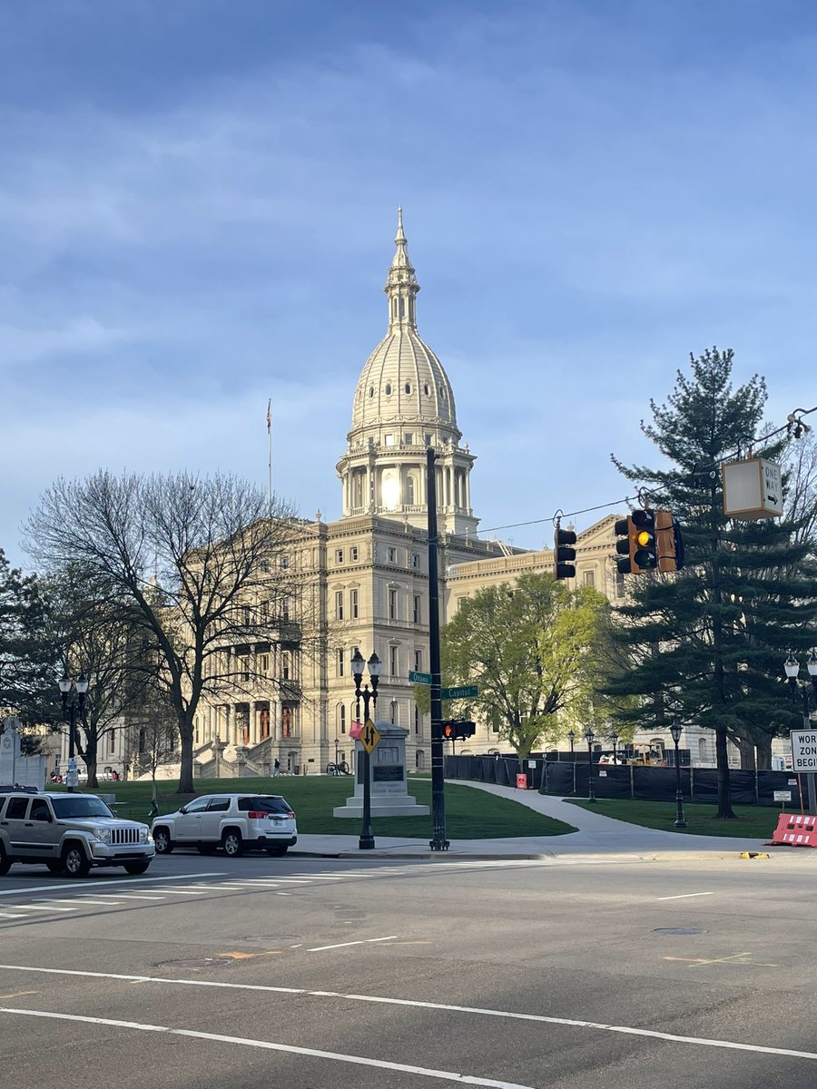 Another early but beautiful morning - spending it over in <a href="/lansingmichigan/">City of Lansing, MI</a> <a href="/MIStateCapitol/">MI State Capitol</a>