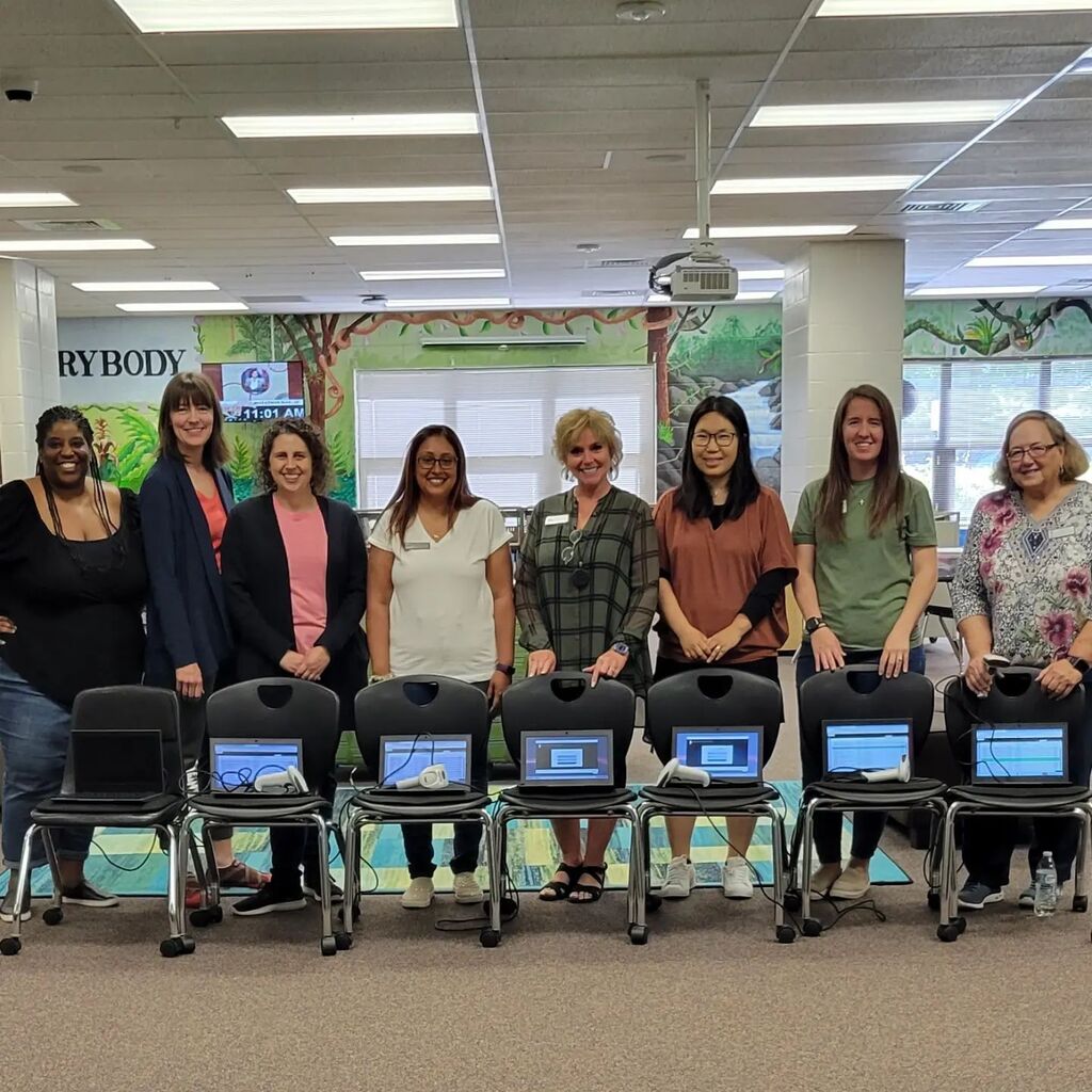 Gwin Oaks Reads tweet media