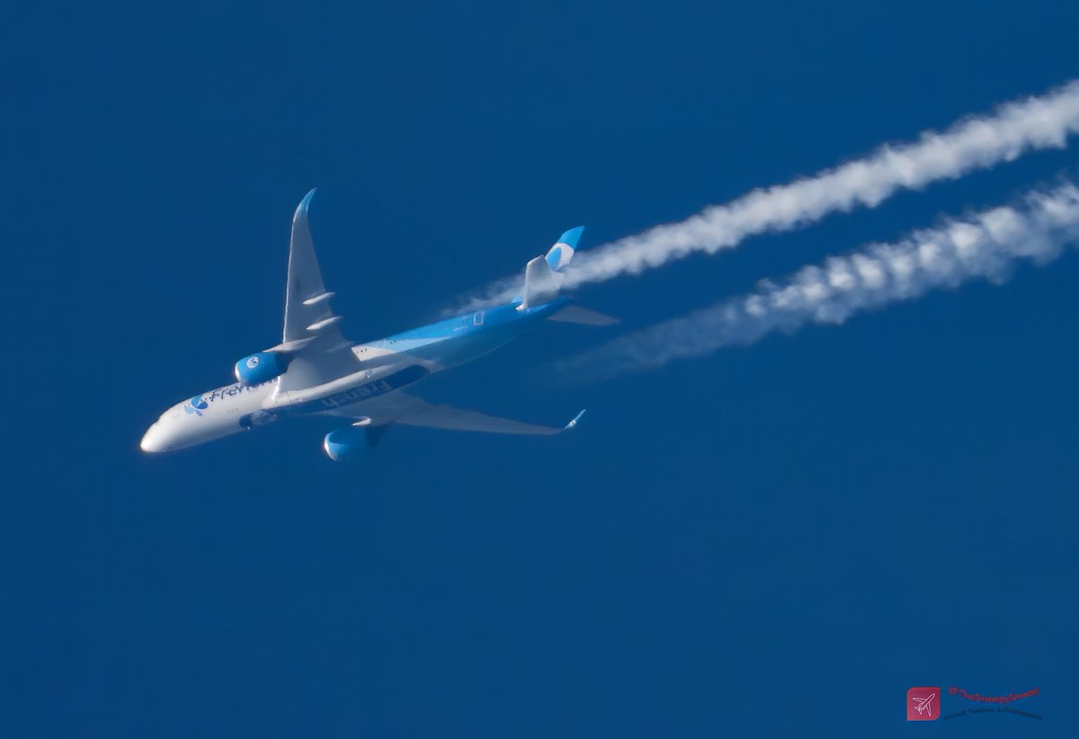 TheSnoopySnoop's tweet photo. Loving the clear sunset high fliers this evening
#BF710 ๐ซ๐ท French bee
Airbus A350-941, F-HREY
624mph, 36000ft (6.8 miles), ORY/SFO
#AvGeek #Planespotting #aviation #aviationphotography #Nikon #nikonphotography https://t.co/dAzijG2WVD