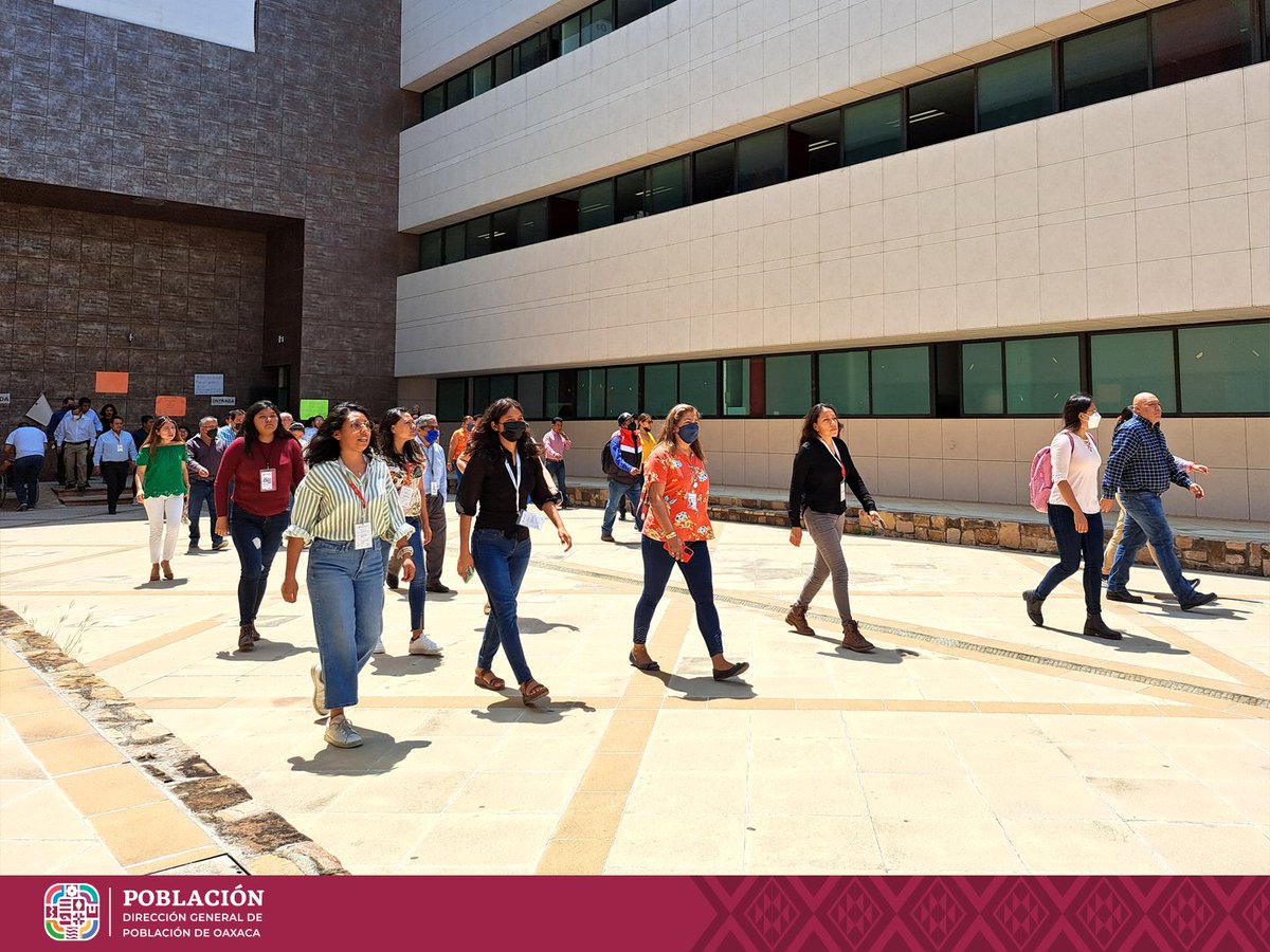 DIGEPO_GobOax's tweet photo. El día hoy las y los integrantes de la Dirección General de Población de Oaxaca, participamos en en el Primer #Simulacro Nacional 2023. Fomentando la cultura de la prevención ante escenarios de emergencia. https://t.co/9C88nVxlHa