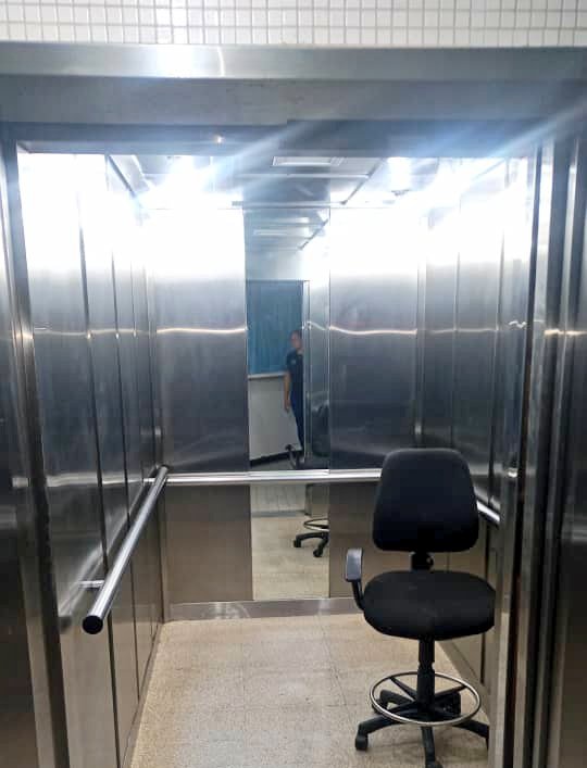 IVSSARVA's tweet photo. Gracias a nuestra Presidenta Dra. Magaly Gutiérrez se logró la reparación y puesta en marcha del ascensor para ofrecer mejor funcionamiento al pueblo de Lara.
#JuntosPorCadaLatido
@NicolasMaduro
@MagaGutierrezV
@Somosivss
@AdolfoP_Oficial https://t.co/QfiQisvV0y