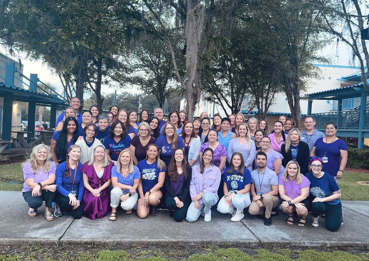 HCPSNelsonelem's tweet photo. What a beautiful day to celebrate our military kids and purple up! We Are proud to support and honor their sacrifices and service every day. @HillsboroughSch @HCPSElemEd @AddisonGDavis https://t.co/zGw5iey6dv