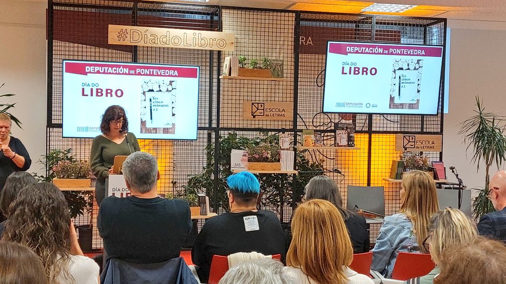 📚 #DíadoLibro

Xosé Lueiro, Pitusa Piñeiro (pseudónimo de Antía Marcote), Alba Piñeiro e Diana Cidrás len fragmentos da súa autoría que podemos atopar en ‘Tes 5 minutos #3’