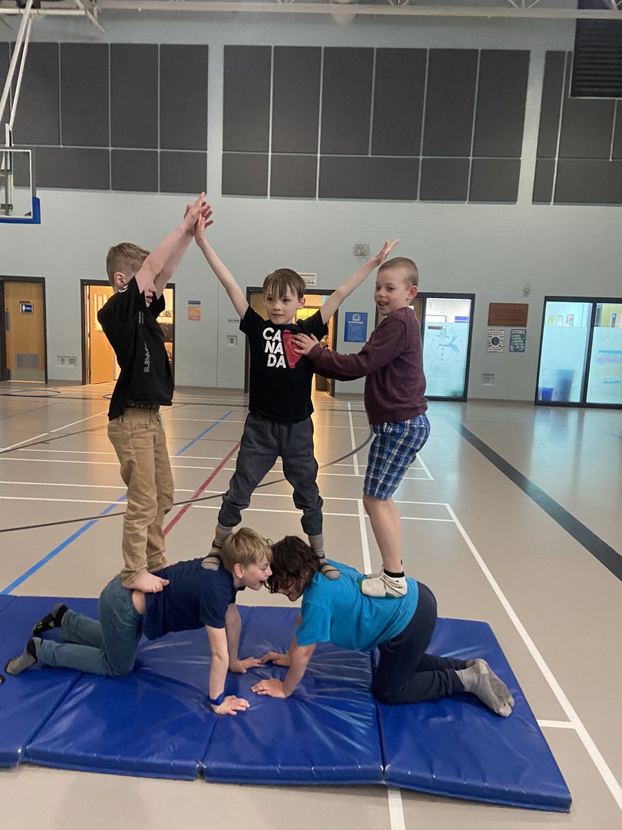 Danielle Cruickshank tweet media