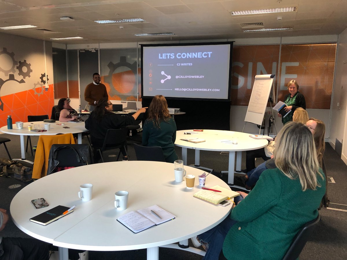 breakthruCIC's tweet photo. School for Social Entrepreneurs Routes to income workshop today. #SchSocEnt #SocialEnterprise #SocialImpact 

Business expert CJ Webbley helped us identify costs, get our prices right, potential income streams and explore funding streams. Connecting to our business model canvas. https://t.co/FRbcgztOy5