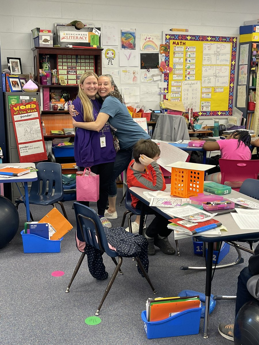 MrsJacksonFACS's tweet photo. Lots of goodbyes on our last day of field experience!! Thank you to our mentor teachers for opening their classrooms to our Teacher Cadets, it’s been a wonderful experience!! #lastday #vateachersfortomorrow https://t.co/pnwF3Lzdgz