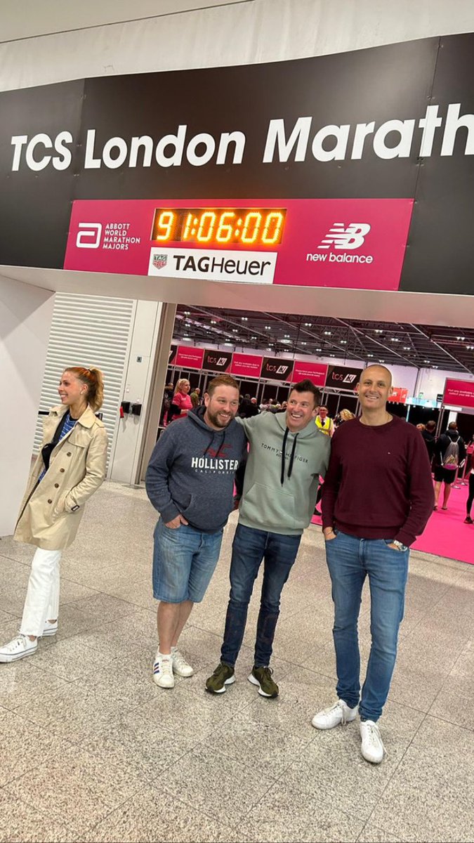 JamieJlynch's tweet photo. Great day collecting our race numbers for the London marathon, not long now 😬👊🏻 https://t.co/HUf3I92NIu
