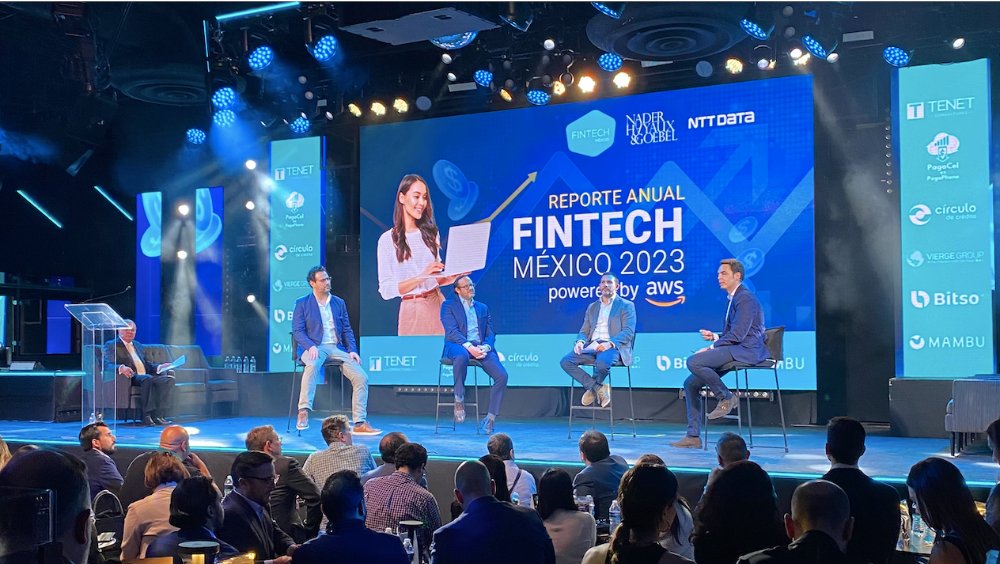 Pizu's tweet image. Bitso, al frente de la Asociación Fintech México.
A 5 años de promulgar la #LeyFintech en MX, 1a en LATAM, la Asociación Fintech México anunció nuevos miembros del consejo directivo para 2023-2024. 
Preside Felipe Vallejo Dabdoub, Director de Asuntos Corporativos en @Bitso.