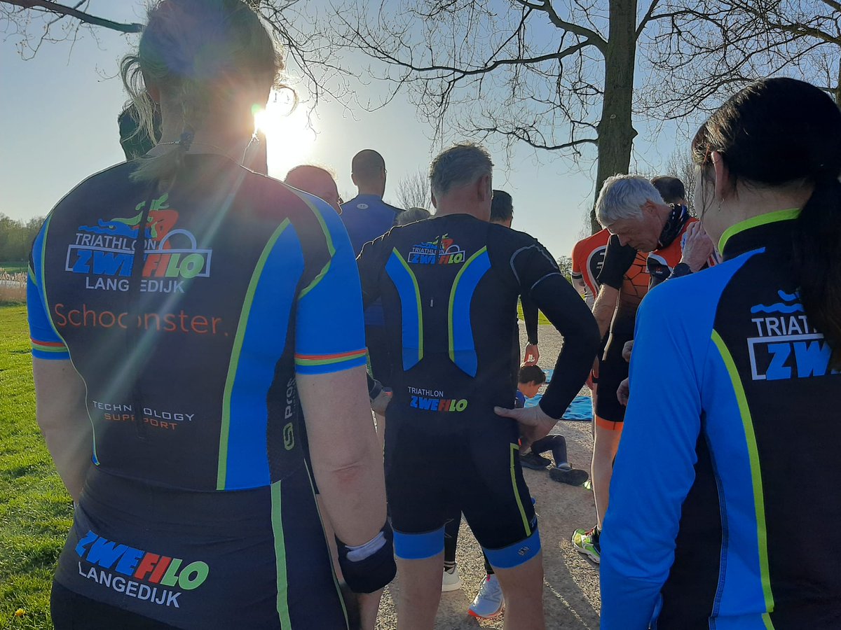 Zwefilo's tweet photo. Clubwedstrijd Run-bike-run Geestmerambacht #Zwefilo #DTC https://t.co/6hnyyWcTYt