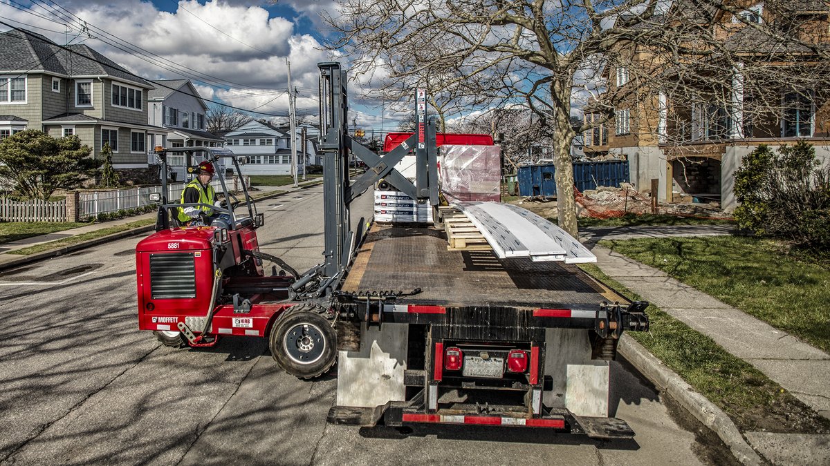 Hiab has received a significant order for MOFFETT truck mounted forklifts and a large order for PRINCETON truck mounted forklifts. hiab.com/en/media/newsr… #MOFFETT #PRINCETON #Hiab