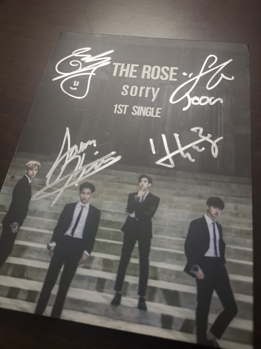 therosealb's tweet photo. I wanna sell my The Rose album
I opened this acc for this
Dm me if youre interested
#therose #therosealbum https://t.co/jjTsnJYbHQ