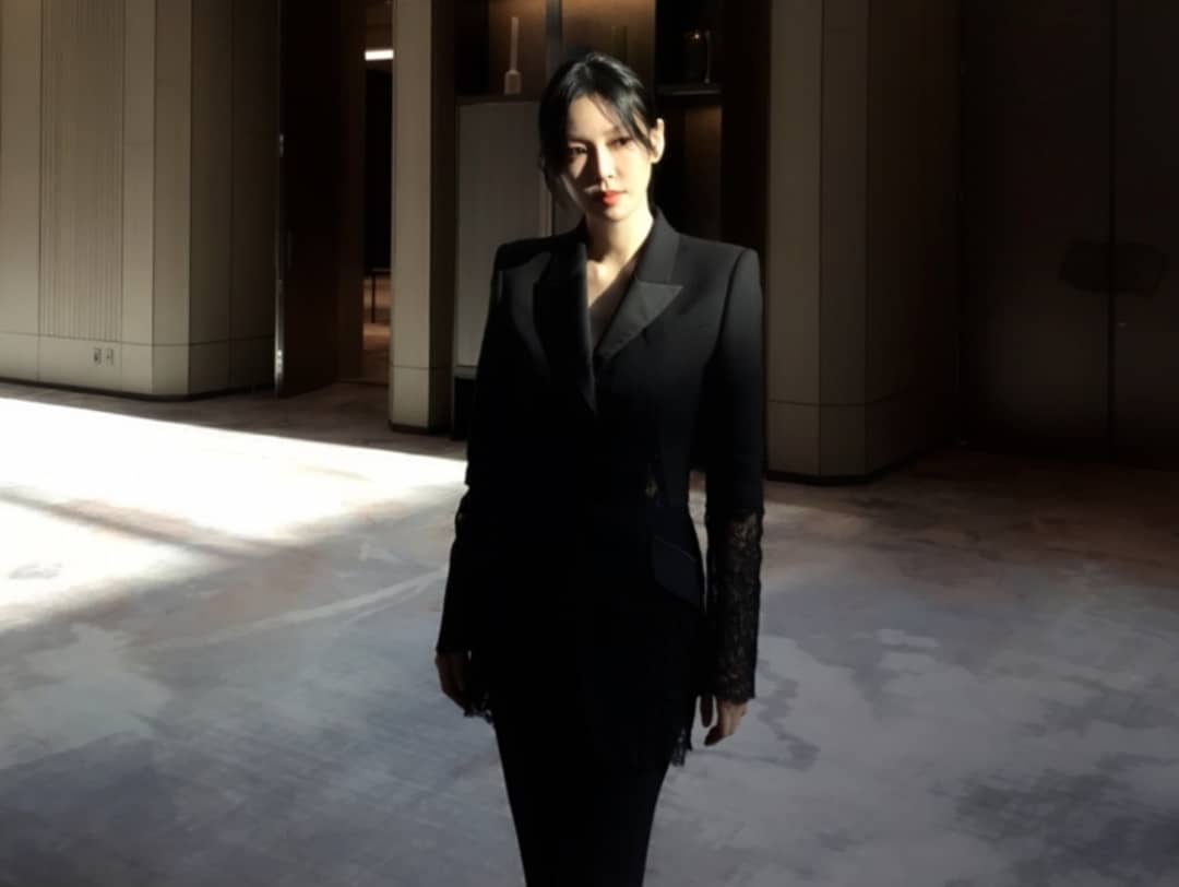 Self-confidence comes from one's own temperament. 
  #Material #Beauty #Scenery #Los Angeles #California #Finance #investments