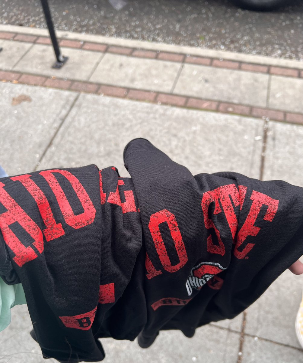 I just wanted to give a huge thank you to Justin for wearing the Ohio State shirt I bought him on stage in Columbus! It made me really happy 🥺 I hope you like it, come back to cbus soon 💗 Much love, xoxo! 

<a href="/jbrytemusic/">Justin Bryte</a>