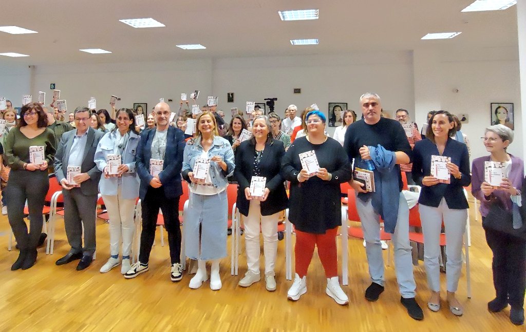 📚 #DíadoLibro

O talento das escritoras e dos escritores da <a href="/escoladeletras/">Escoladeletras</a> é indudable! Merquemos e leamos libros, hoxe é sempre. Feliz día!